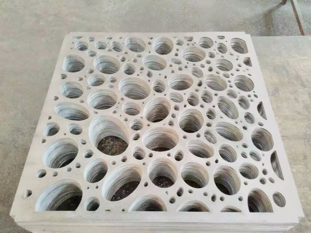 1588732311585275.jpg 沖孔鋁單板41.jpg